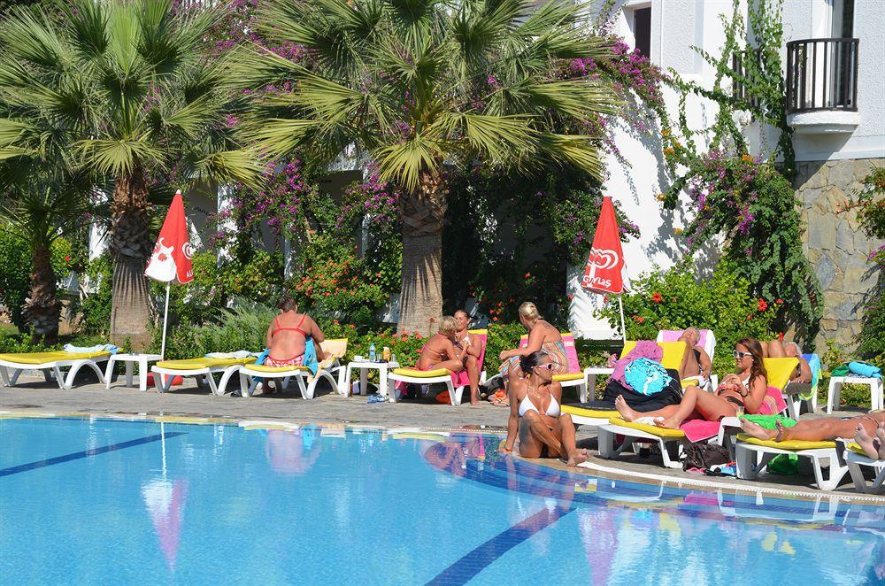 Natur Garden Hotel Bitez Eksteriør billede